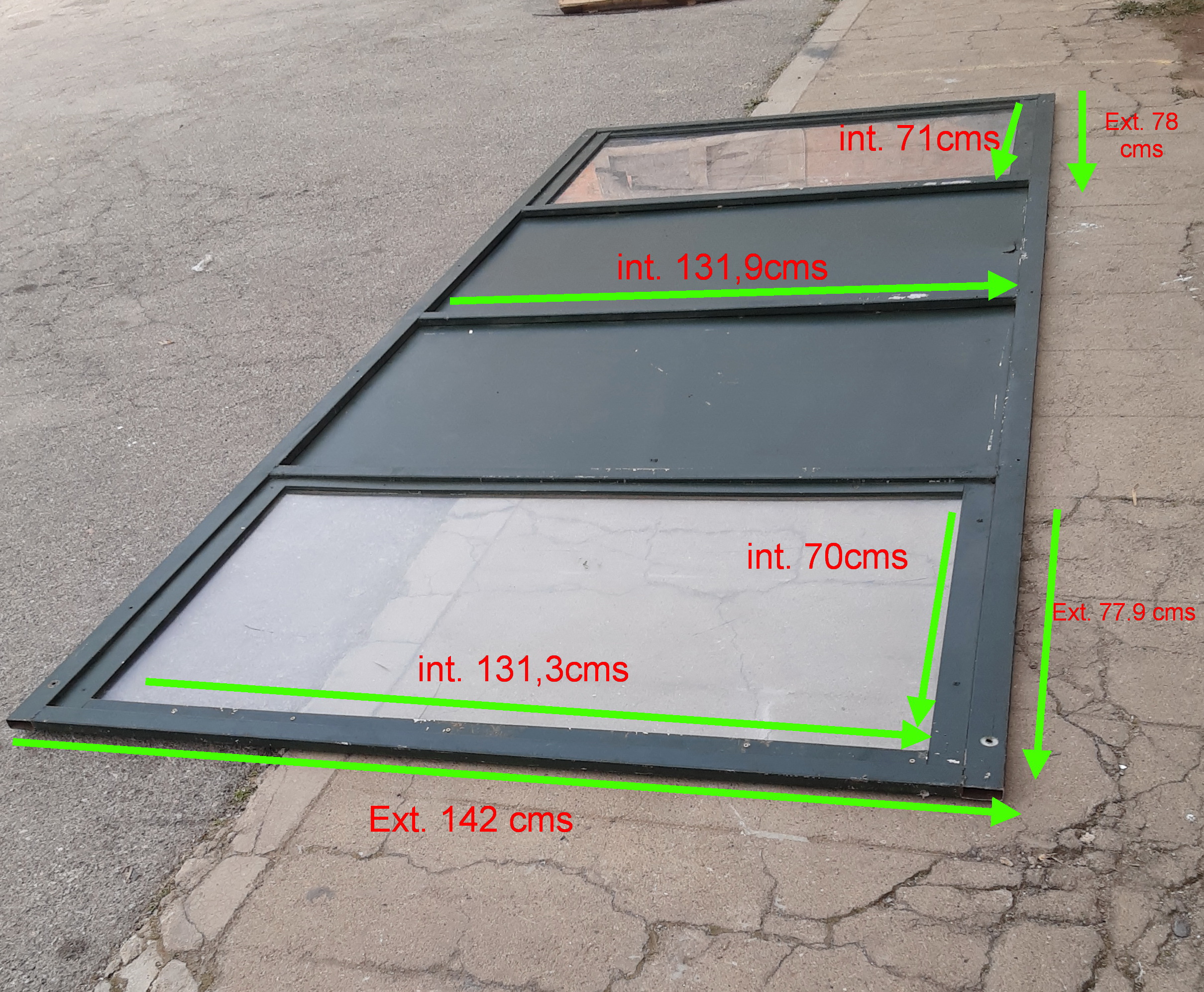 parada bus 260x342x132 opi 98x133 mapa 69x99.5 (220eu.) 1u